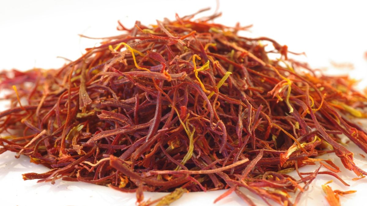 At Rs 5 lakh/kg, Kashmir’s saffron beats silver varq in price race