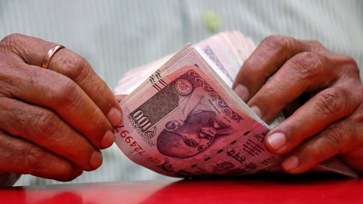 India bond yields seen rising as US peers jump further, rupee fall to hurt