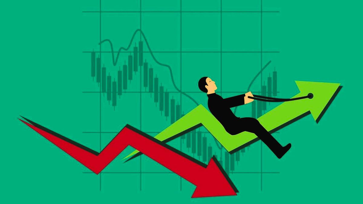 ZEEL stock jumps 3% despite posting Rs 53 cr loss in Q1, NCLT decision eyed; should you buy or sell Zee Ent?