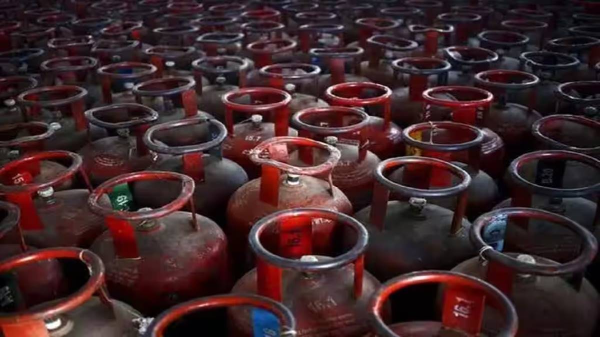 ATF price hiked by steep 8.5%; commercial LPG rate cut by Rs 100