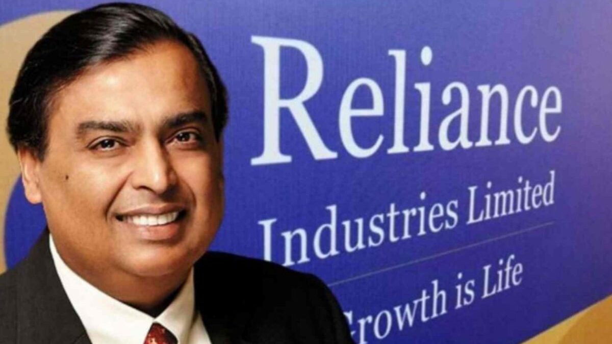 Reliance Share Price Highlights: Jio Financial Services stock price at Rs 261.85; RIL shares begin trading, jump 1.5%