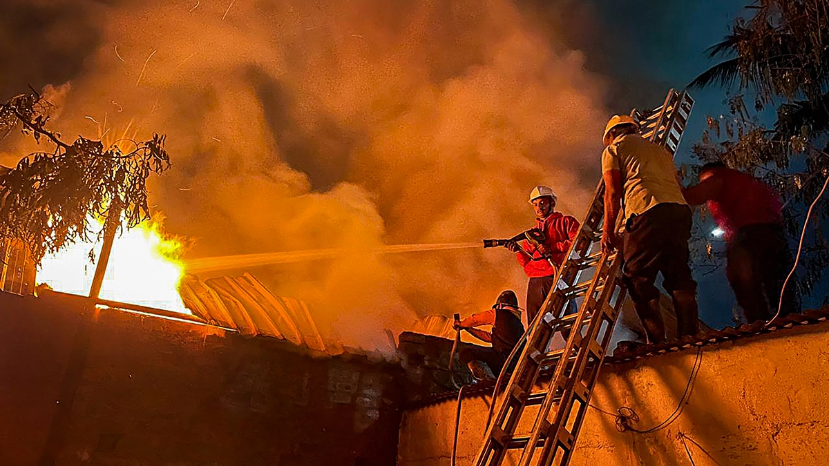 Six workers dead as fire breaks out at glove factory in Chhatrapati Sambhajinagar, CM announces Rs 5 lakh ex-gratia