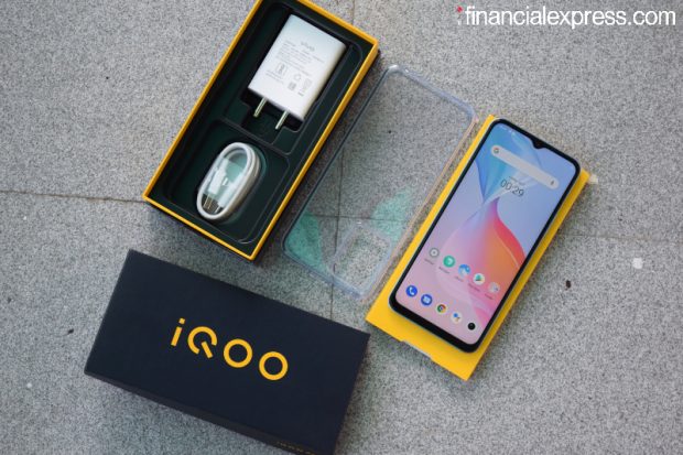 iQOO Z6 5G first look