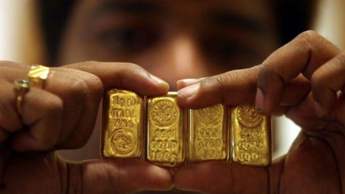 Gold Price Today, 21 June: Gold trades flat, silver sinks as dollar firms; spotlight on US Fed Chair testimony