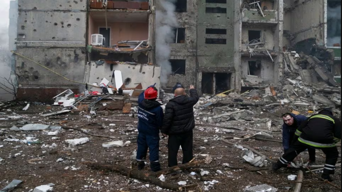 Ukraine death toll after massive Russian air attack rises to 39