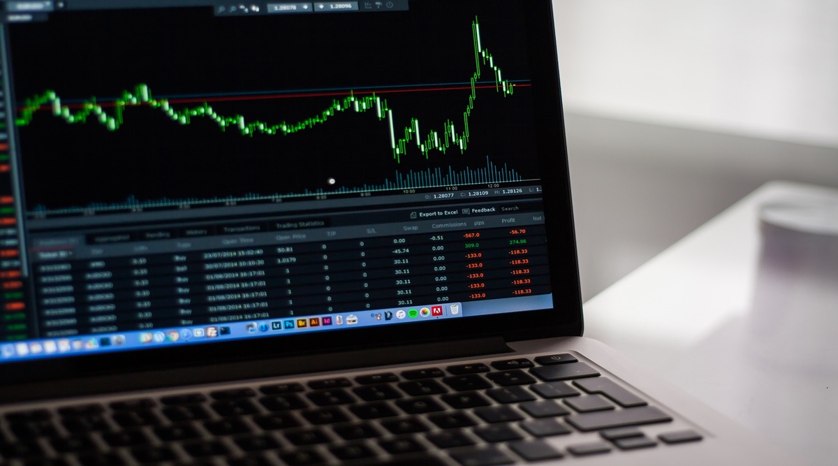 Nifty must hold above 18400 to move towards 18600; buy these two stocks to pocket gains