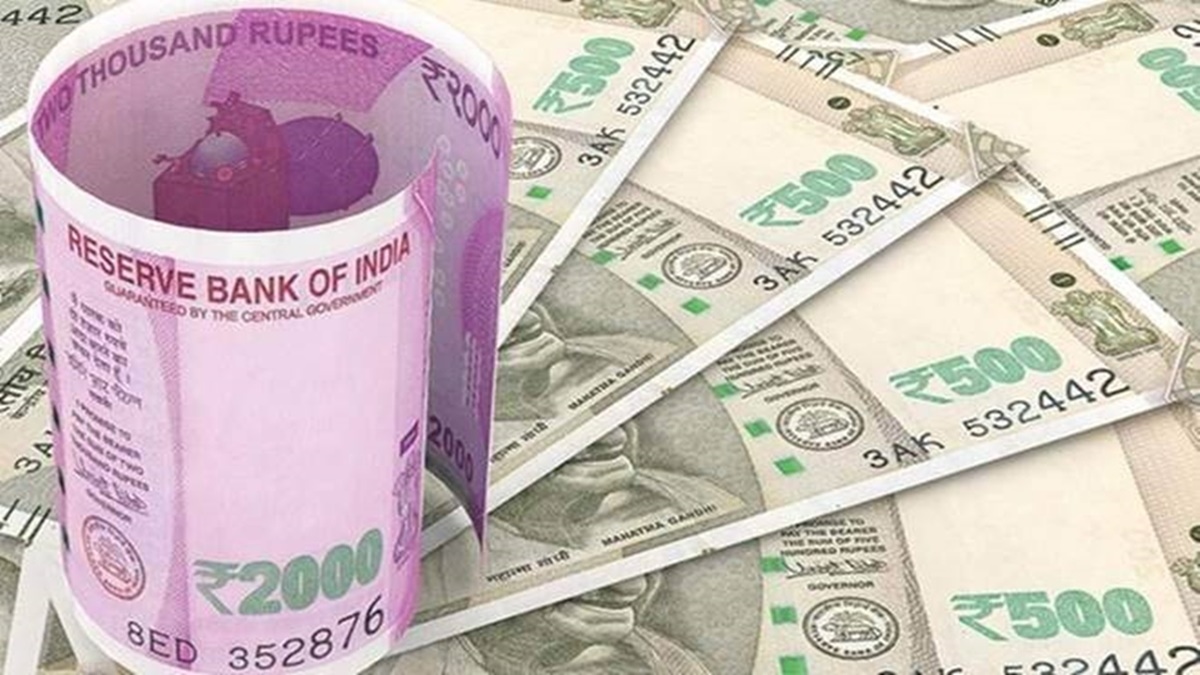 Rupee falls 4 paise to close at 82.64 against US dollar