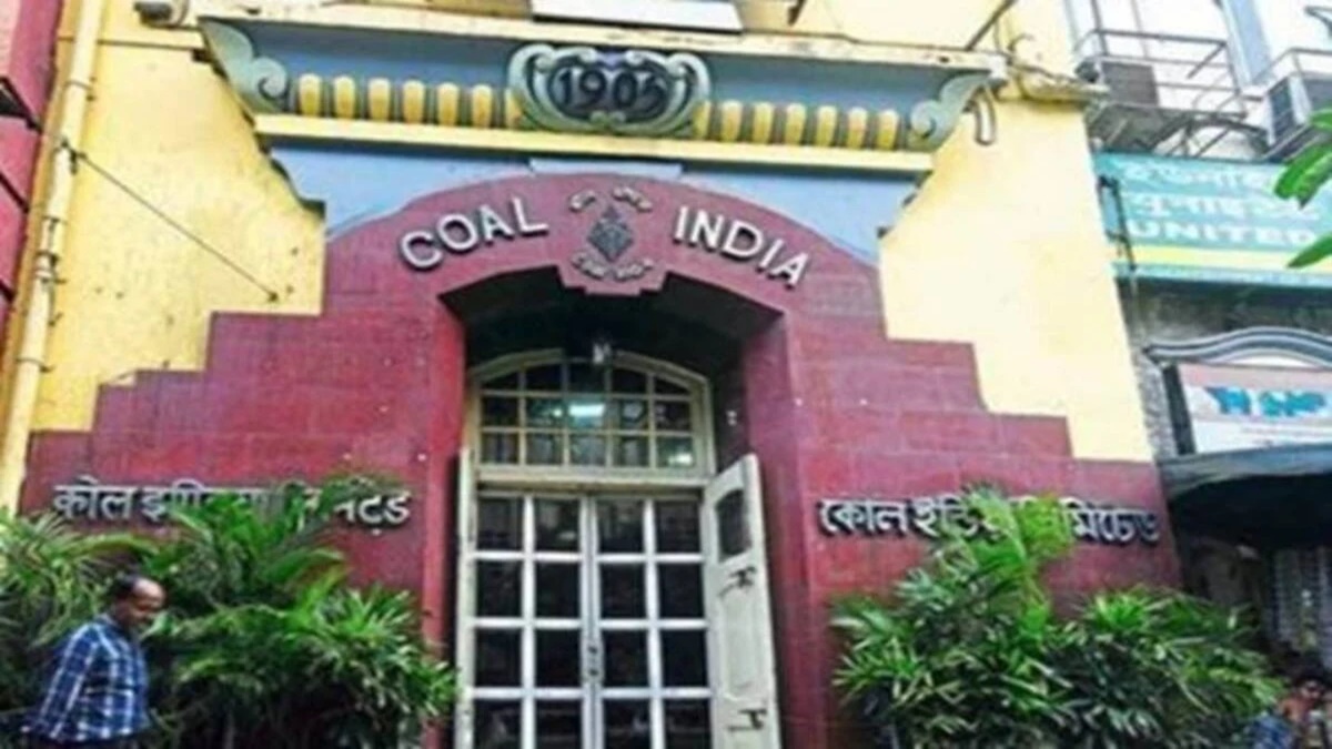 Coal India share sale over-subscribed, govt to get more than Rs 4,000 crore