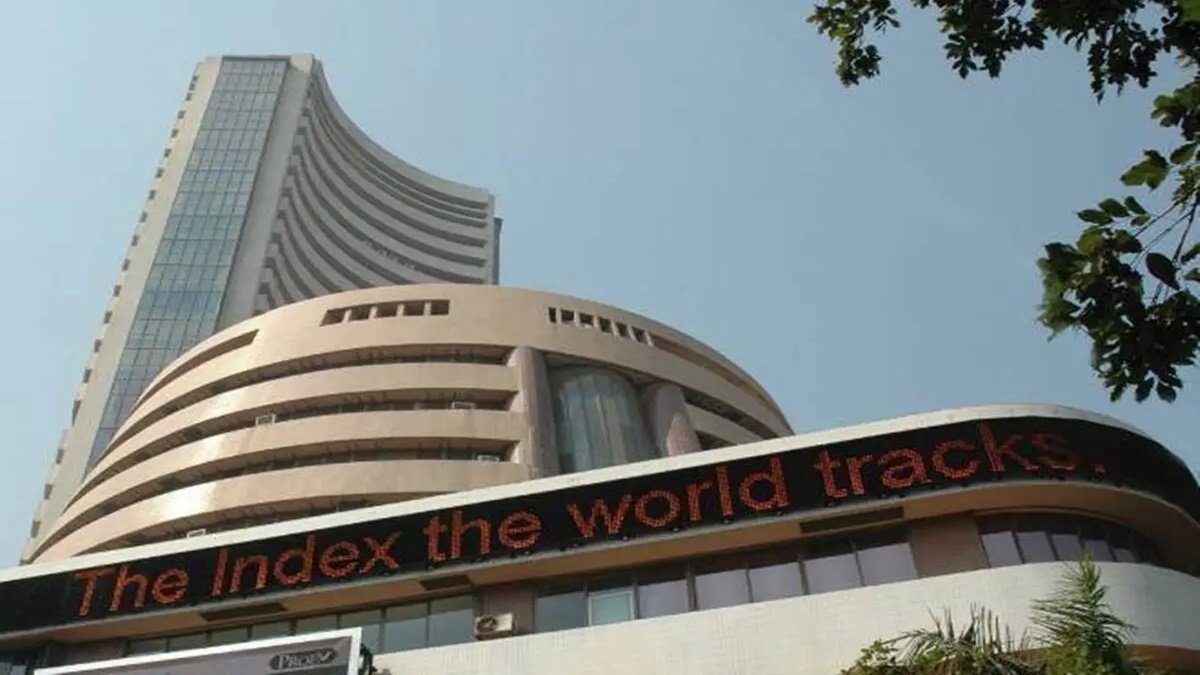 Sensex, Nifty settle higher for 2nd straight day as Reliance, ICICI Bank gain