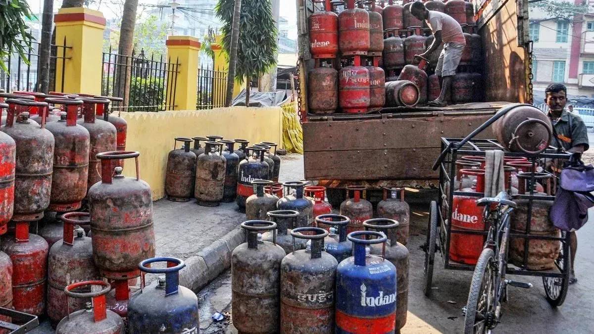 Commercial LPG price cut by Rs 83.5, ATF by 7 per cent